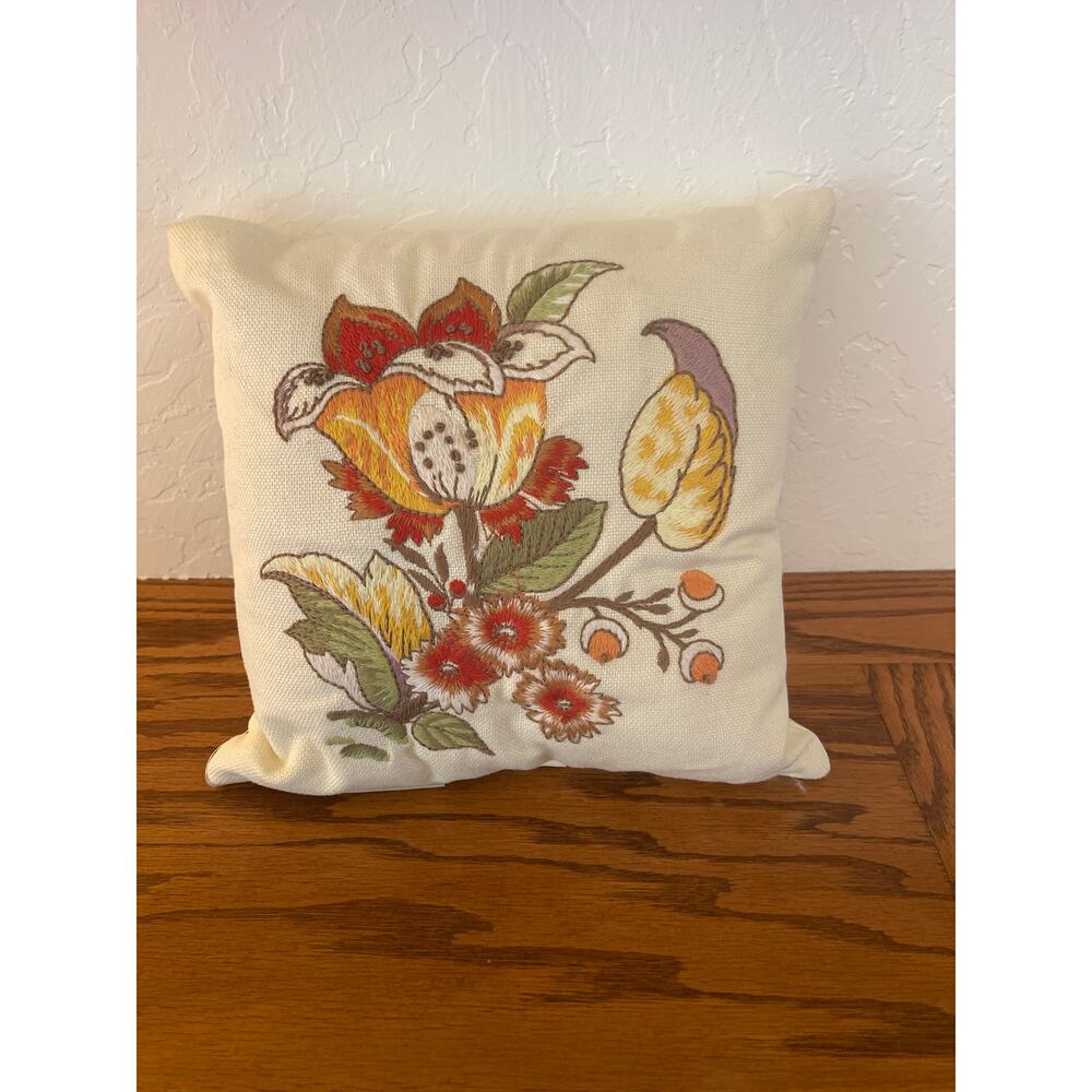 Pottery barn, embroidered floral throw pillow